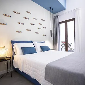 Acquaro Apartment